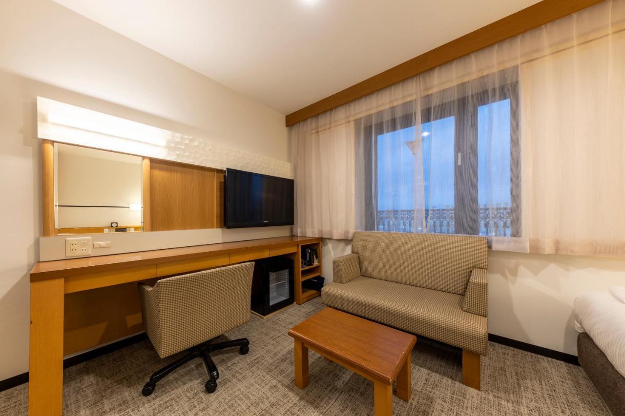 Jr Clement Inn Хімедзі Екстер'єр фото